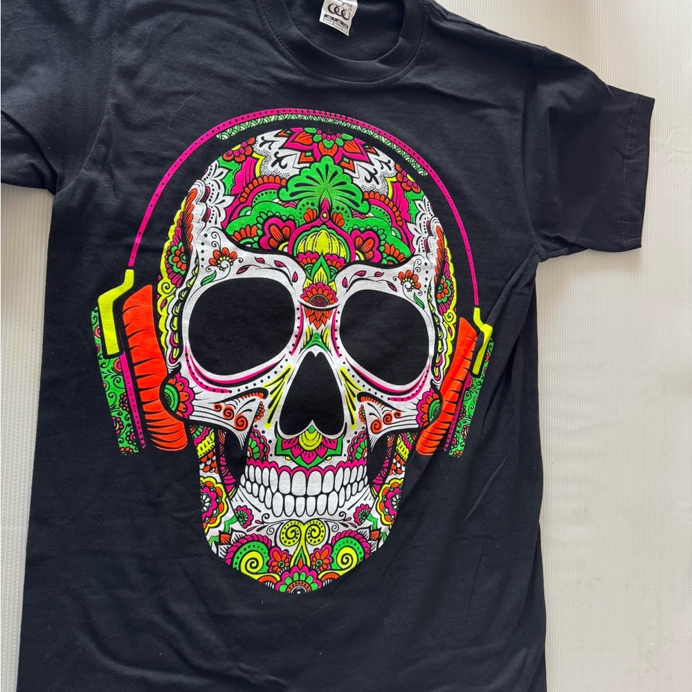 Colorful Skull Graphic Tee